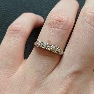 🎄SALE🎄diamond wedding band 14k white gold